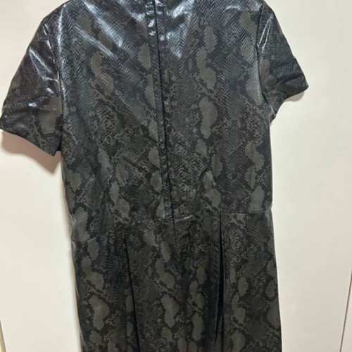 Snakeprint dress Sfera like new, black and green, size L