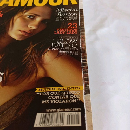 8 Spanish Glamour magazines like new, set issues 21, 22, 24, 25, 29, 30, 32, 36
