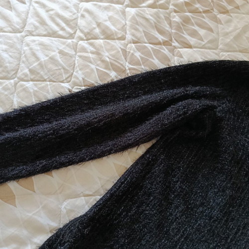 Women's black sweater like new, size XL