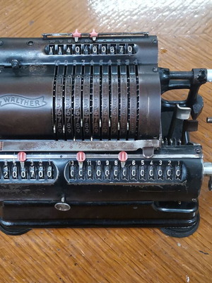 Μηχανική αριθμομηχανή Walther μεταχειρισμένη, vintage προσωπικό αντικείμενο