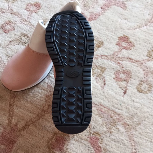 Athletic shoes new, pink and white, size 38