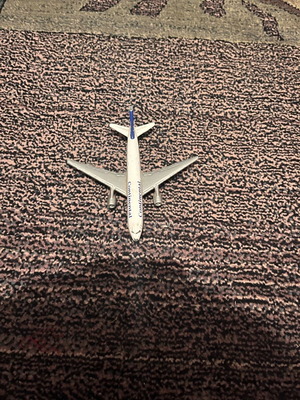 Toy Airplane used