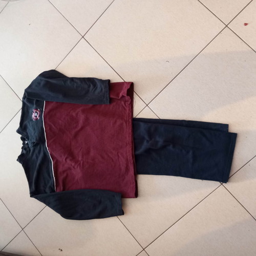 Boys pajama set used, medium
