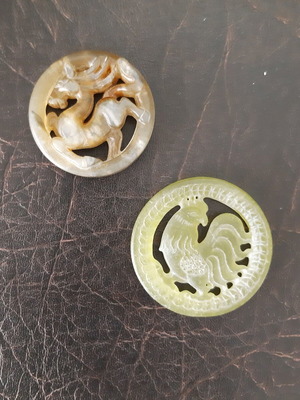 Two carved agate decorations handmade, Asian art