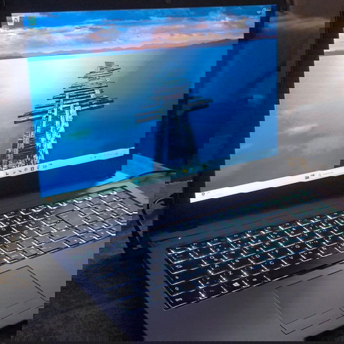 Laptop 15.6" FHD i5-7200U 256 GB M.2 SSD Windows 11 Office σαν καινούργιο