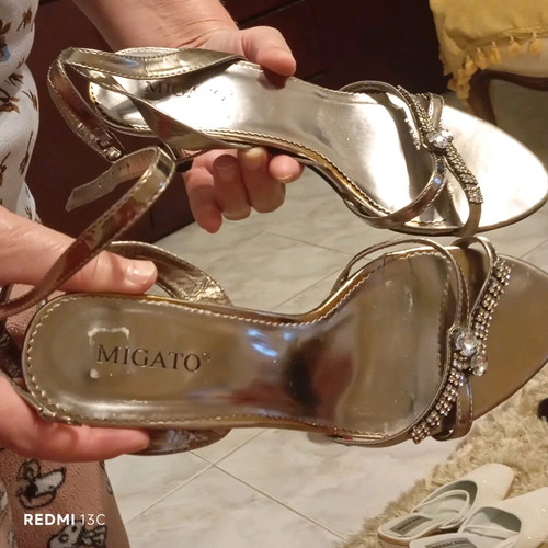 Migato silver sandal like new, unworn