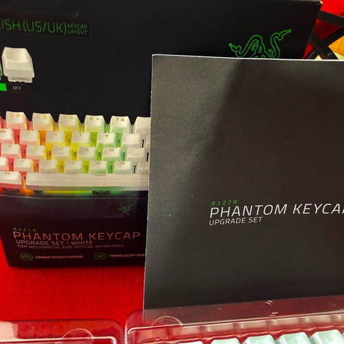 Razer Phantom keycaps like new, white