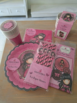 Santoro party supplies new, set of 8 pieces