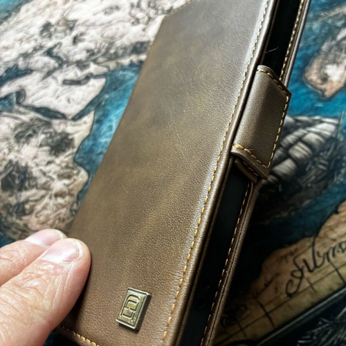 iPhone 16e case new leather