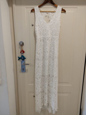 Maxi dress Lynne made in Greece like new, lace with lining