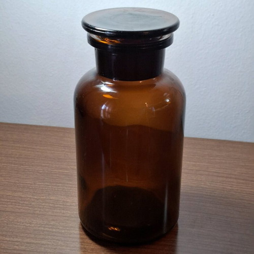 Glass pharmacy bottle 500ml used