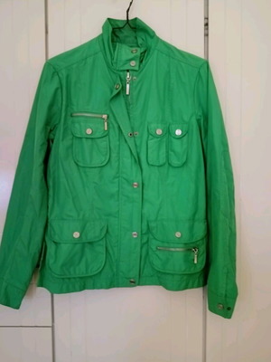 Γυναικείο αντιανεμικό μπουφάν Zara σαν καινούργιο, πράσινο