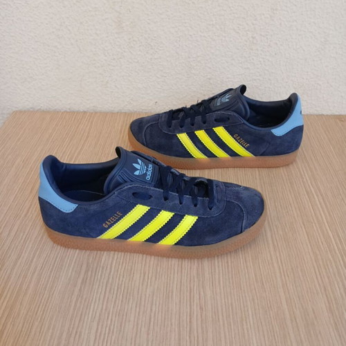 Adidas Gallaxy sneakers size 35.5 used, blue
