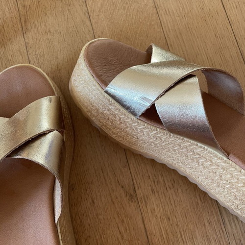 Mater Terra women's gold platform sandals like new, size 40