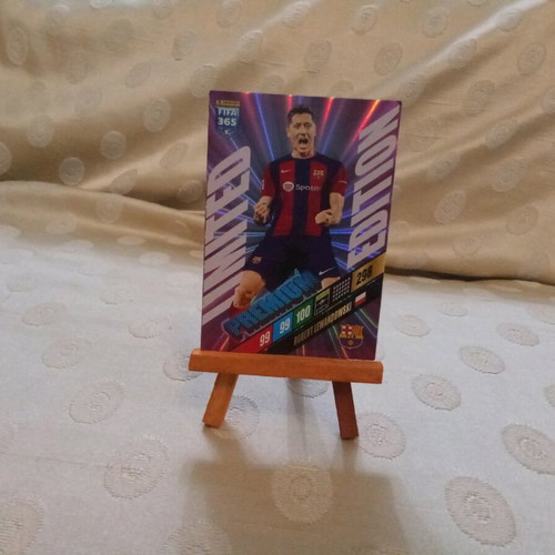 Robert Lewandowski Premium Limited Edition card like new