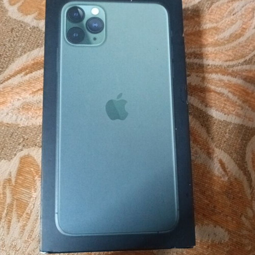 iPhone 11 Pro box like new, Midnight Green, 256GB