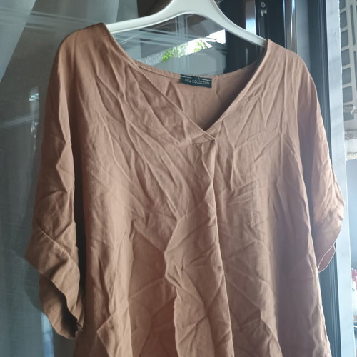 Summer blouse New Collection NoL like new, airy, brown