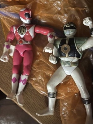 Mighty Morphin Power Rangers action figures used, set of 2