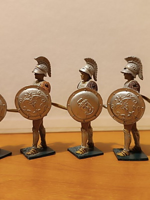 Ancient Pal 5 Soldier Figures like new