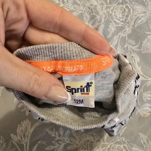 Sprint baby boy clothing set 12 months like new