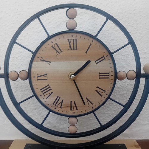Decorative clock
