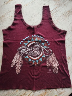Vintage tank top with Harley Davidson motorcycle print like new, size L