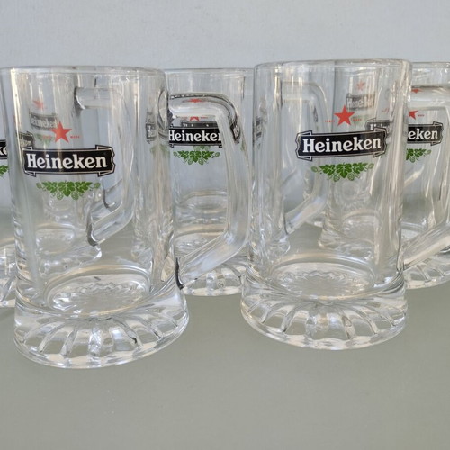 Σετ 8 συλλεκτικά ποτήρια Heineken mugs σαν καινούργιο, made in Italy
