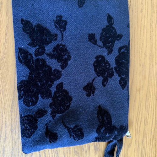 Bleecker & Love bag like new with embossed flowers black and gray