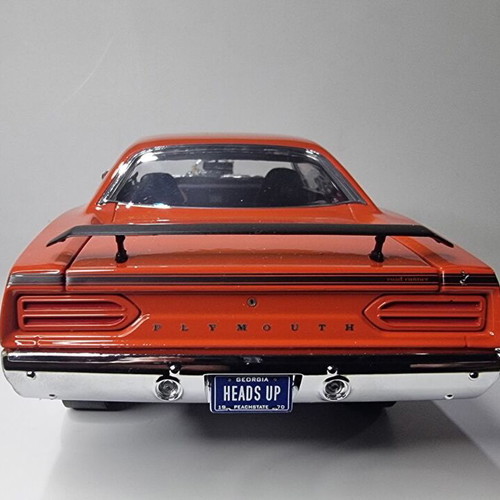 GMP Plymouth Heads Up Road Runner 1970 Metal Model Scale 1:18 new