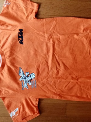 Ktm t-shirt used for 7-8 years old orange