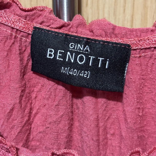 Oversized crinkled blouse used, size M