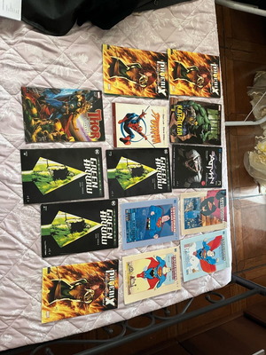 Comics pack of 14 used with Marvel and DC
