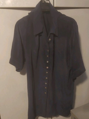 Unisex shirt blue used, viscose, short sleeve, almost silk