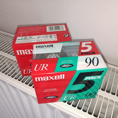 Maxell UR 90 cassette tapes new, 5-pack