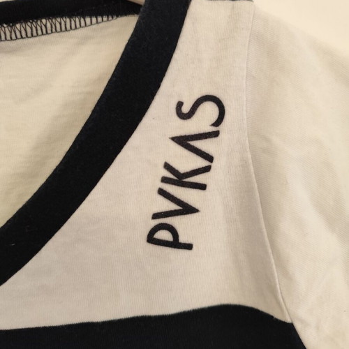 Pukas blouse medium size like new