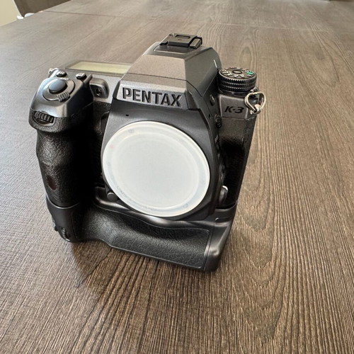 Pentax K-3 Prestige Edition camera like new with 3 lenses