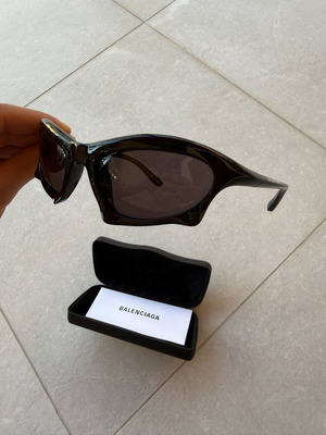 Balenciaga sunglasses brand new, black