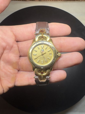 Tag Heuer χρυσό ρολόι μεταχειρισμένο, λειτουργικό θέλει μπαταρία