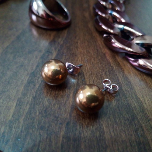 Acrylic faux bijoux set with bronze effect used, ring, earrings, necklace, bracelet