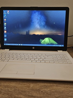Laptop HP 15.6" bw019nv like new, AMD A10-9620P, 6GB RAM, 500GB SSD