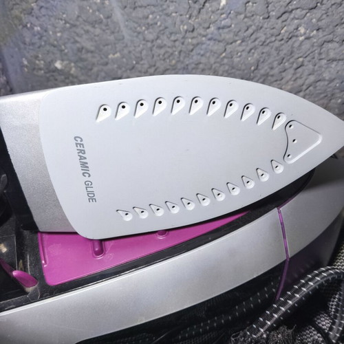 Singer Prosteam 6 Bar steam iron used with boiler