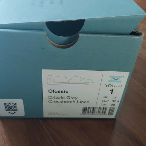 Toms kids shoes like new, fabric grey with brown, size 32.5