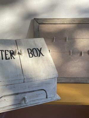 Ξύλινο κουτί letter box και κάδρο μεταχειρισμένα