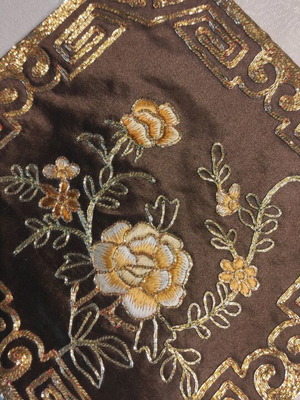 Κινέζικο εργόχειρο Golden cloud με κέντημα λουλουδιών, καινούργιο