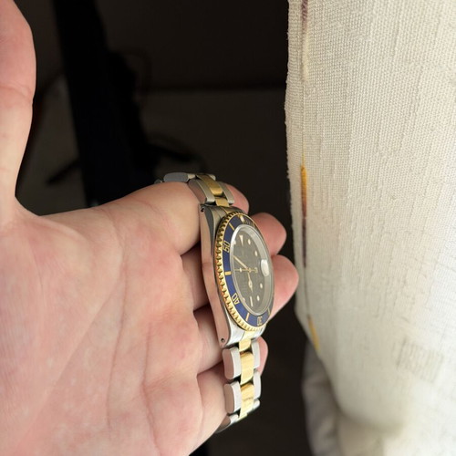 Rolex Submariner 16613 Two Tone Bluessy watch like new