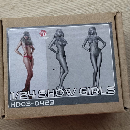 Hobby Design Show Girl 1/24 scale model figure kit