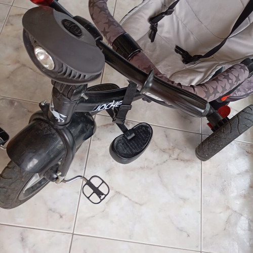 Tricycle used with music and light, reclining seat