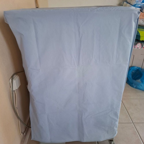 Candy Clothes Dryer 9kg used with Heat Pump and Support Base