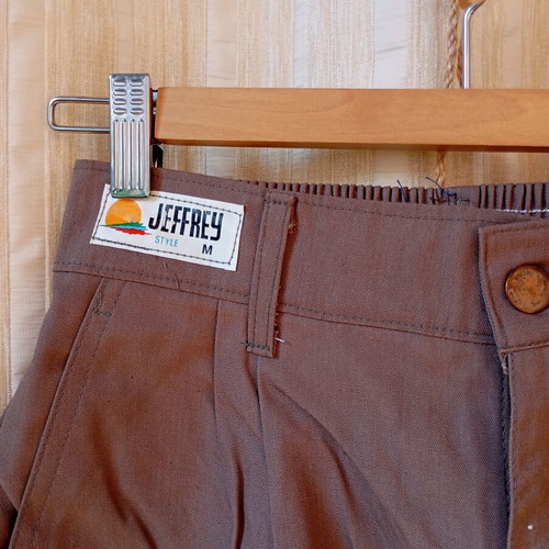 Brown vintage bermuda shorts like new, size M