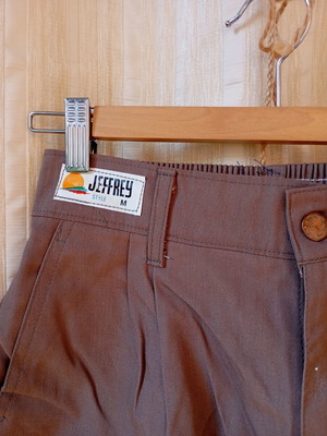 Brown vintage bermuda shorts like new, size M